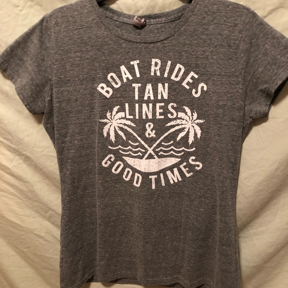 Grey t shirt